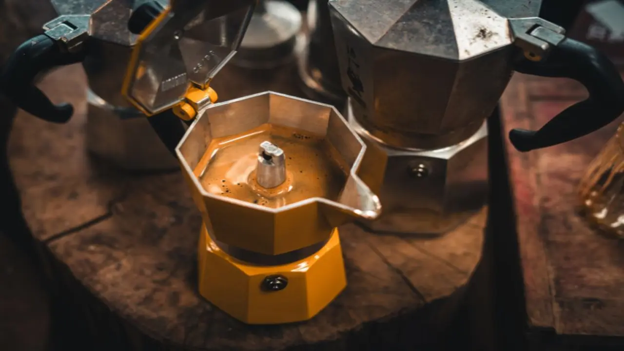 Taste of Roman Mornings: Moka, Cappuccino & Tiramisù Class