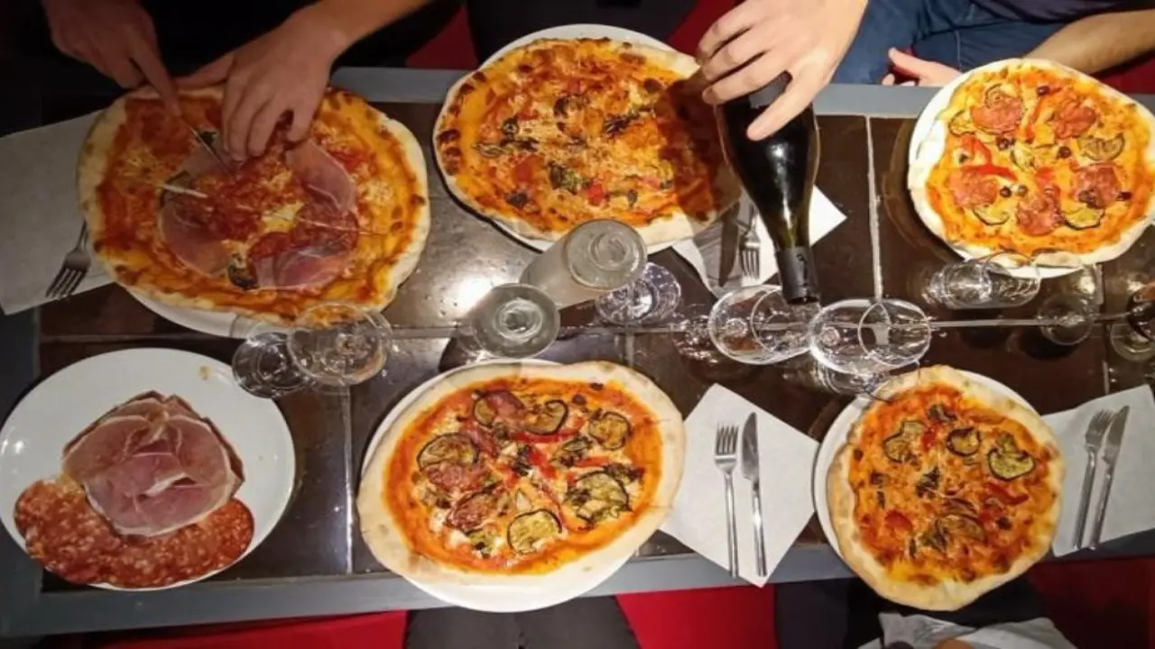 Private Pizza-Making Class
