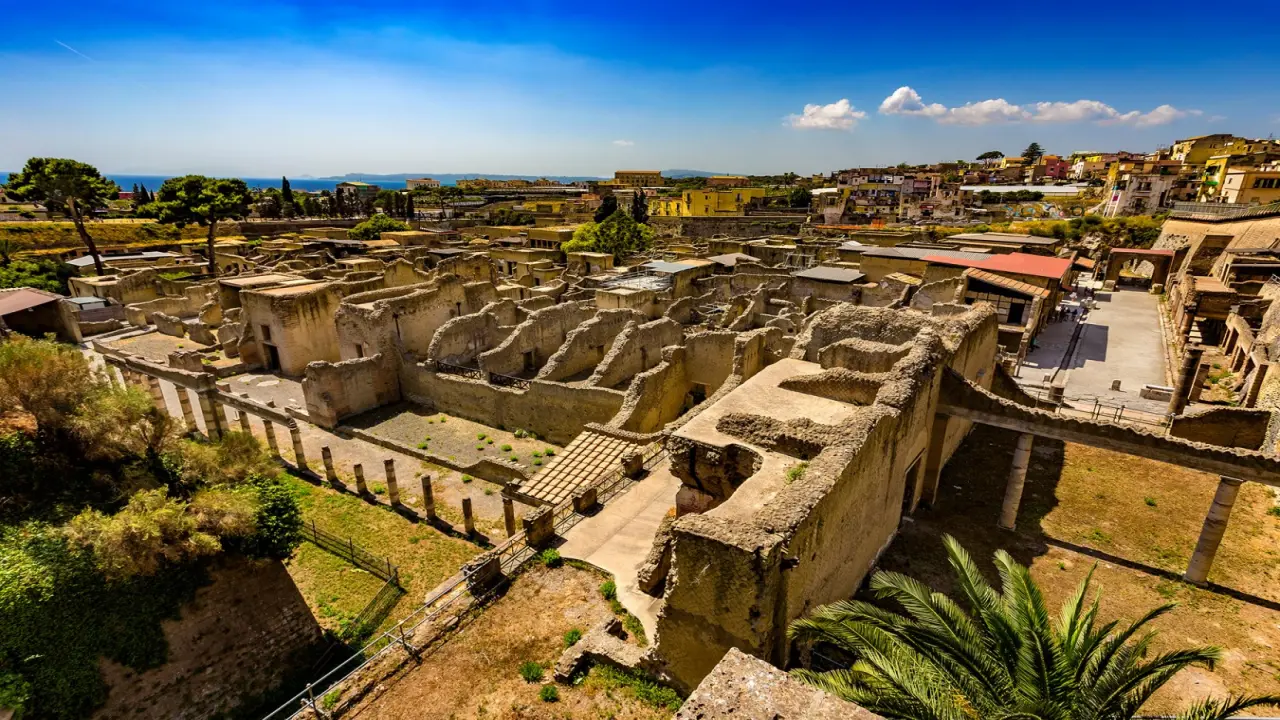 Daily Tour from Rome to Pompeii, Herculaneum & Vesuvius