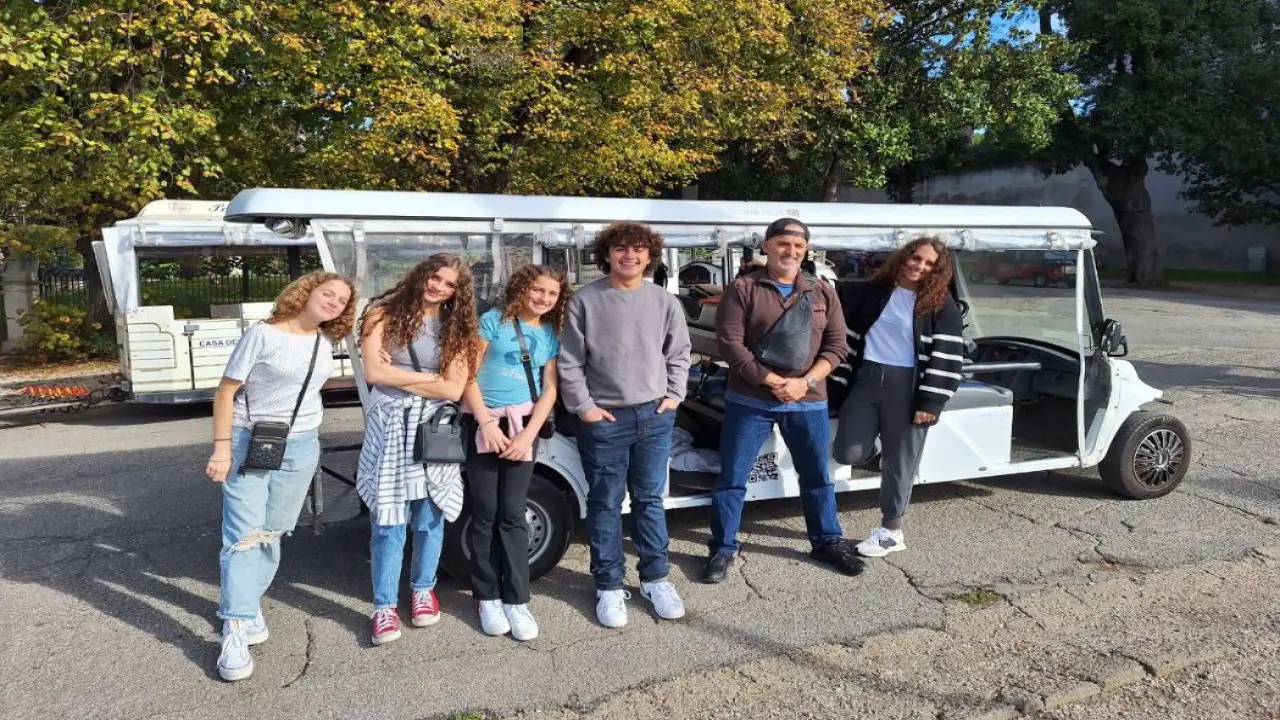 Explore the city with a Semi-Private Golf Cart Tour in Rome